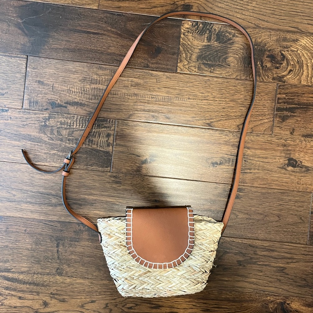 Raffia crossbody
